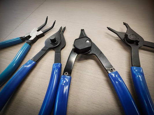 Straight vs 45° vs 90° Snap Ring Pliers: Which One Do You Need?